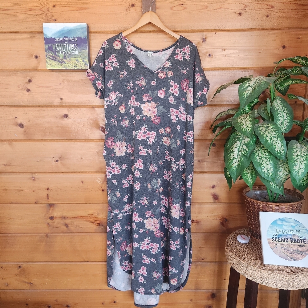 Mother Bee 💜 Maternity Gray Floral Curved-Hem V-Neck Pocket Midi Dress  Large‎